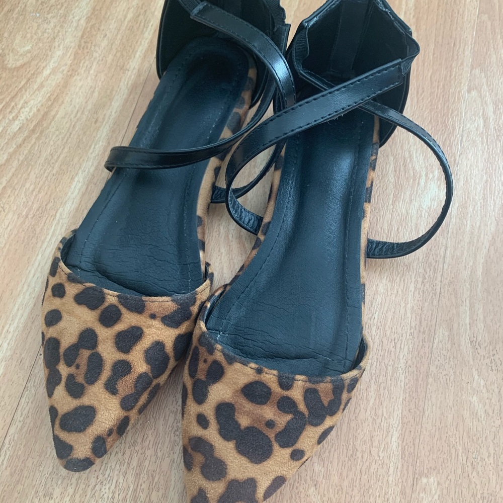 Leopard Flats